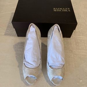Badgley Mischka pumps
